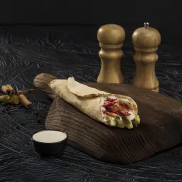شاوما بالطحينة